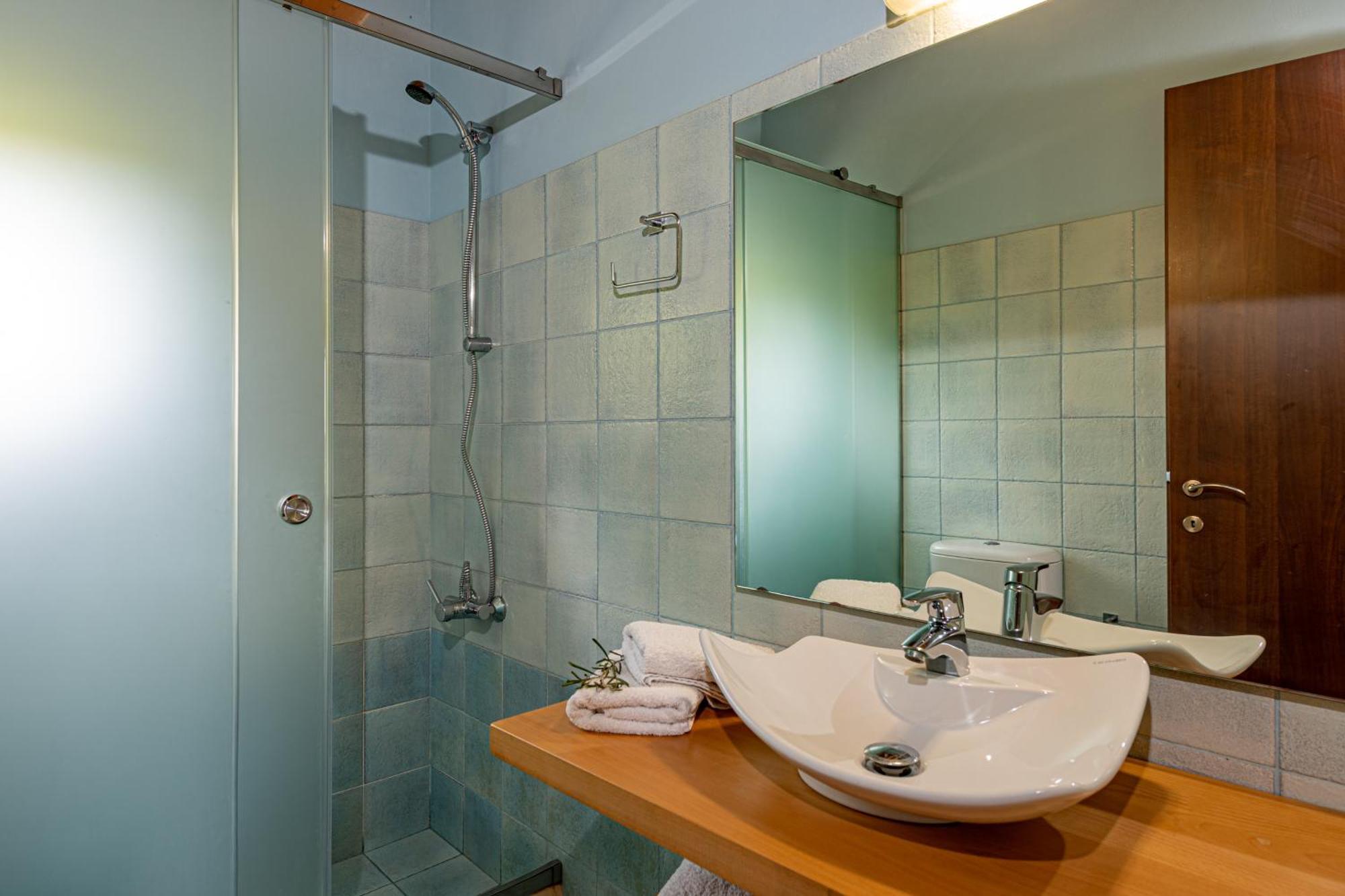 Kymaros Villas Keri Room photo